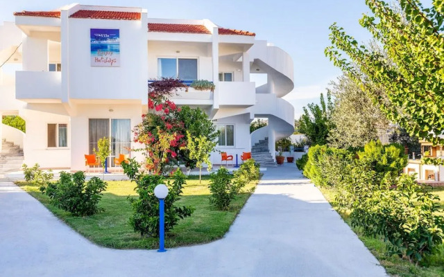 Villa Maroula