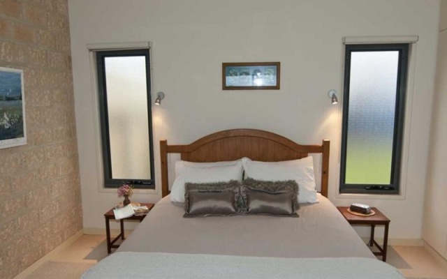 The Rookery at Christmas Cove – Guest Rooms – Penneshaw