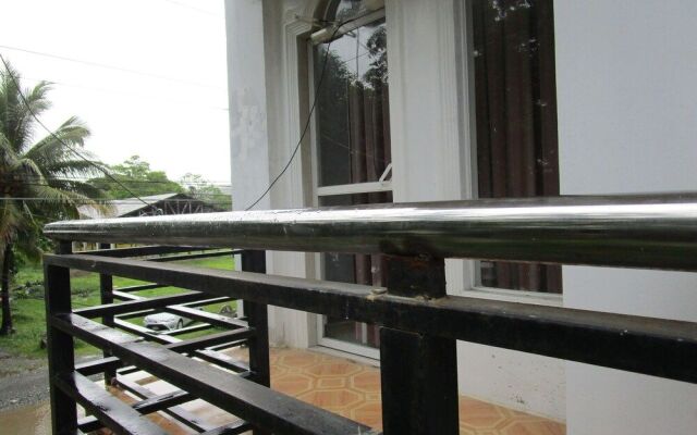 ACM Surfing View Hotel