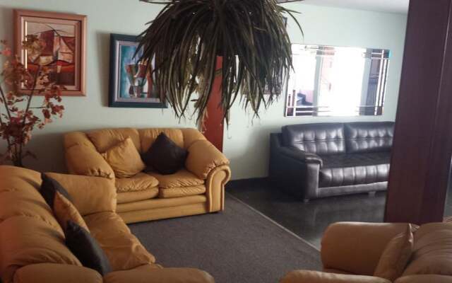 Hostal Loanka
