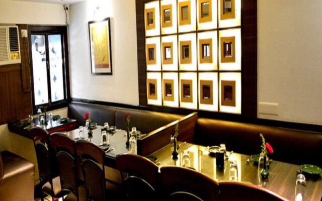 Hotel Vinamra Residency