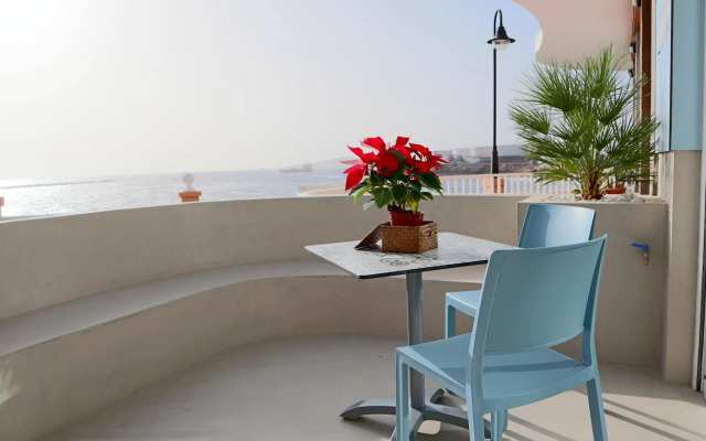 Durmiendo sobre el mar, Vivienda La Baja