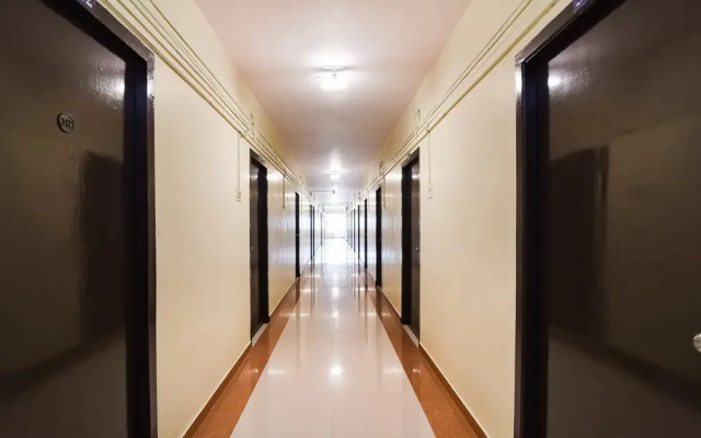 OYO Flagship 36422 Hotel Maruthi