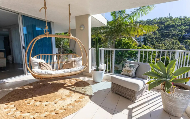 Whitsunday view BOHO apartment in Airlie Beach