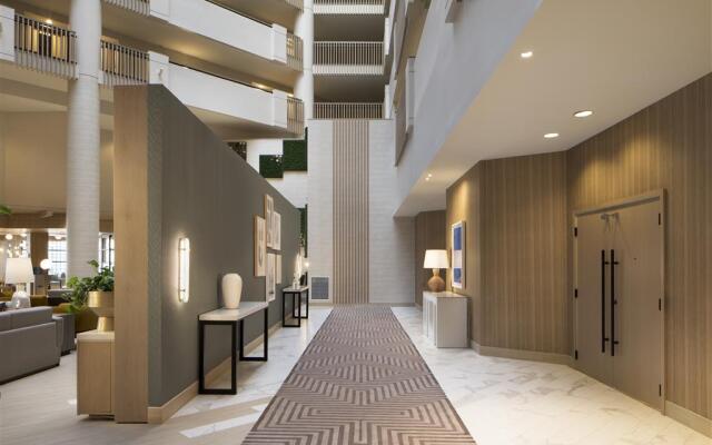 Hilton Santa Monica Hotel & Suites