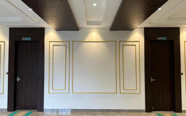 Monday Hotels Amalapuram Heights