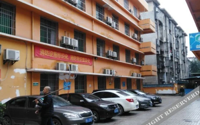 Junjia Youth Hotel