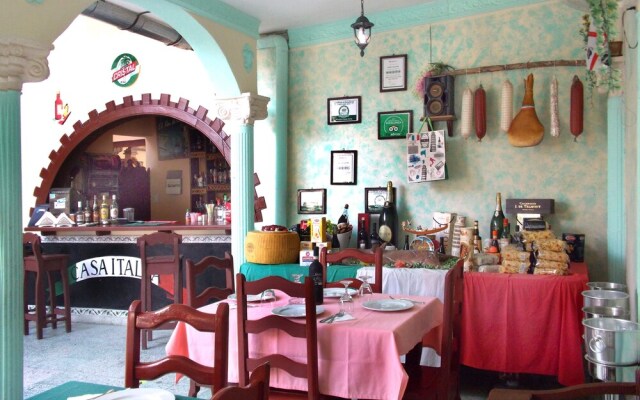 Hostal Italia