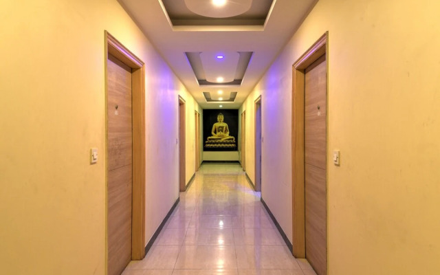 Hotel WTI Airport