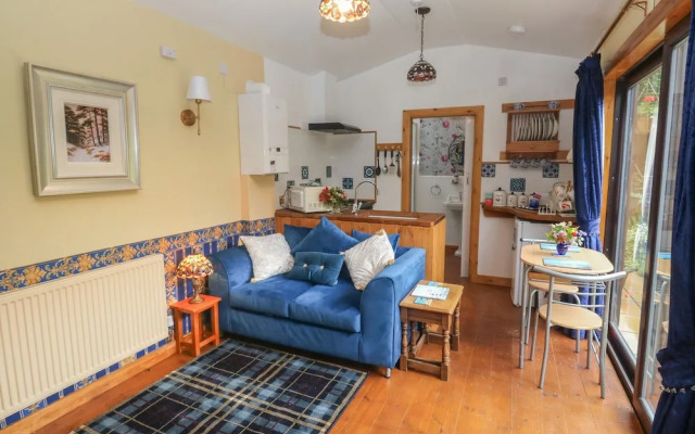 Turnpike Lodge