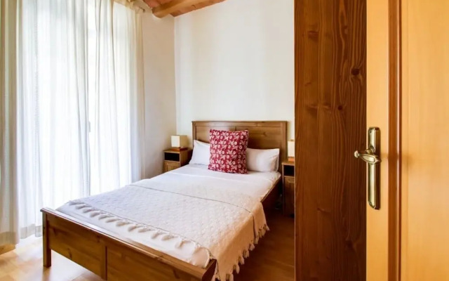 Modern 2 Bedroom in Poble Sec, 7 Minutes to Metro