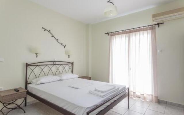 Konstantinos Hotel & Apartments I