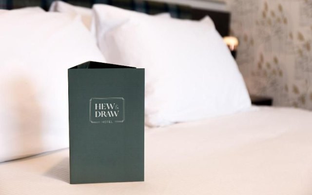 Hew & Draw Hotel