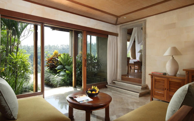 Отель Royal Pita Maha