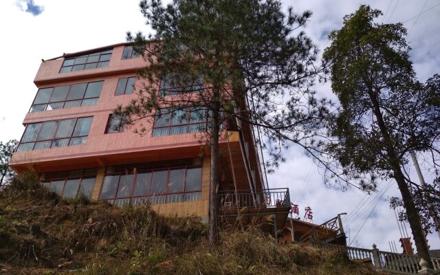 Tianranju Inn Longsheng