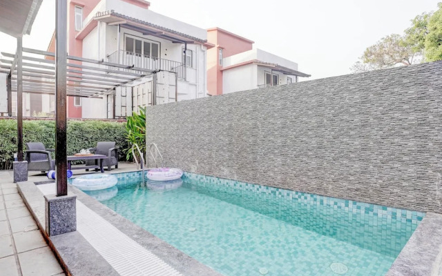 Elivaas Irene Jade 3BHK Pvt Pool Garden with Balconies