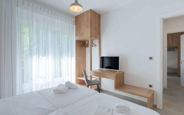 Costa Vasia Suites & Apartments