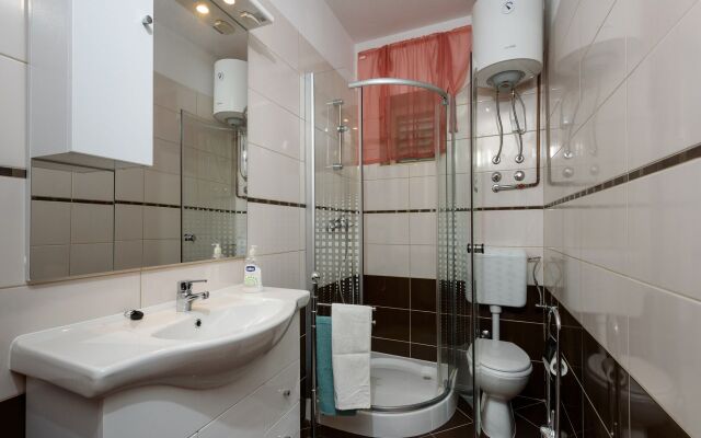 Apartment Mihaela - sea view : A2 Trogir, Riviera Trogir
