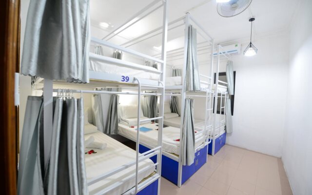 Pillow Backpacker Hostel