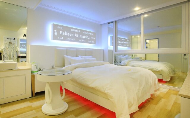 Yangpyeong Show Hotel