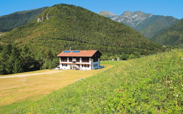 in Bezzecca with 1 bedrooms and 1 bathrooms