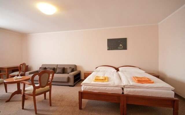 Hotel Lázeňský Vrch