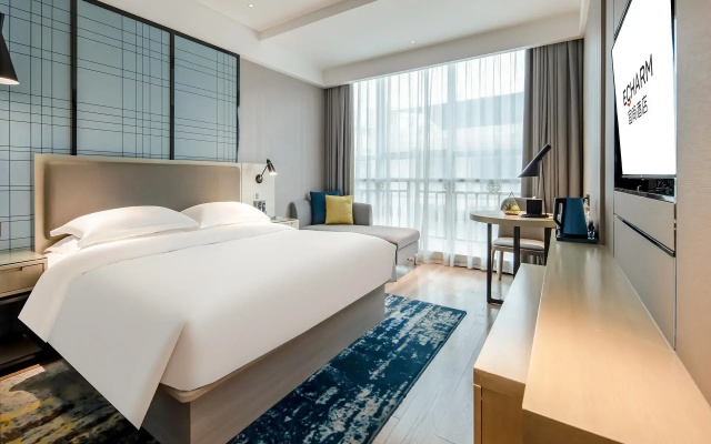 Echarm Hotel (Hezhou Lingfeng Square)