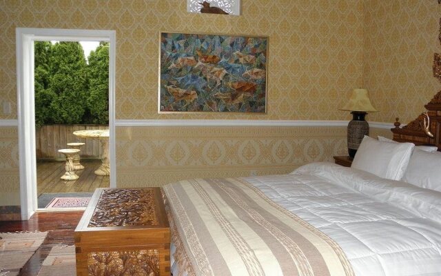 dover garden suites