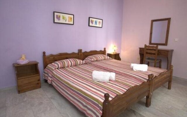 Aphrodite Hotel & Apartments