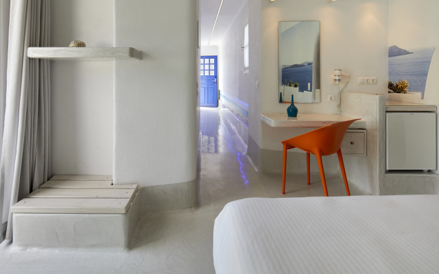 Kouros Village Hotel - Adults Only