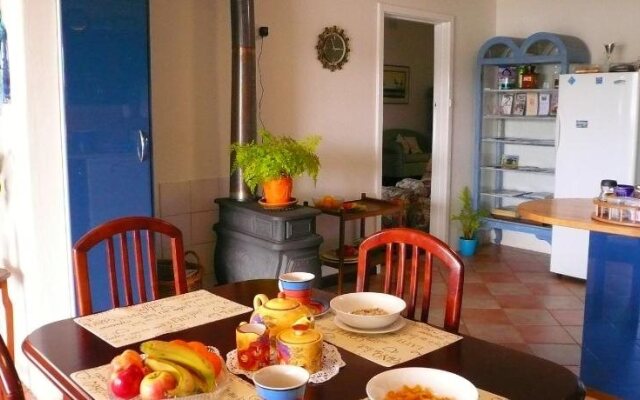 Boathouse Bunbury Bed & Breakfast