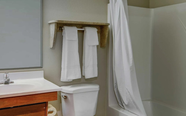 WoodSpring Suites Midland