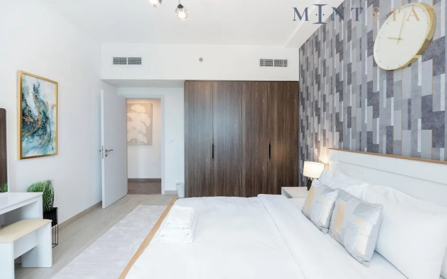 Lamtara 1 - Mint Stay