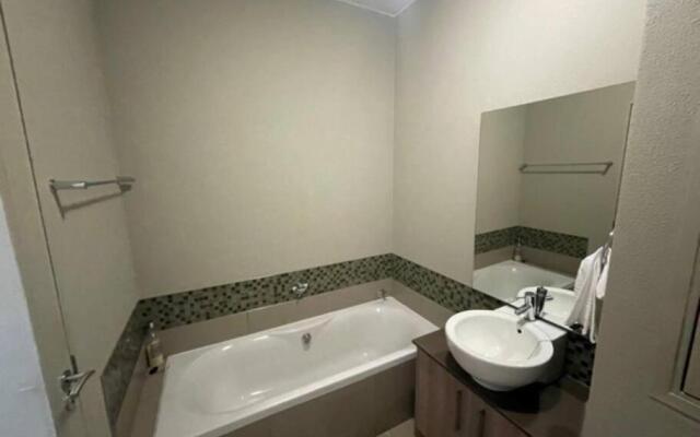 Lovely 2 Bedroom Rental Unit Available Immediately