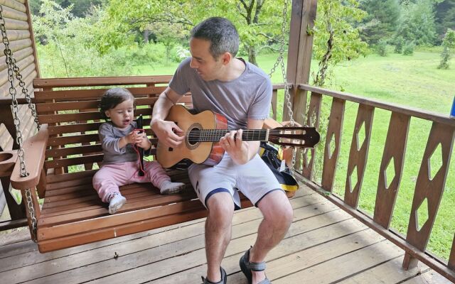 Pocono Dog-Friendly Home on River