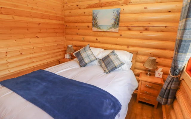 Maple Lodge