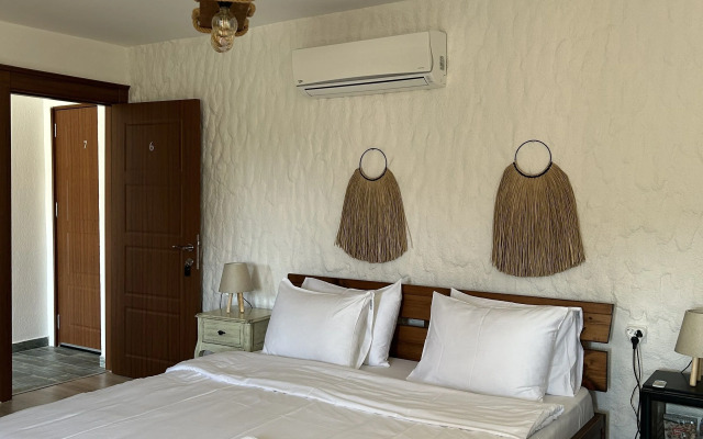 Pupa Alacati Butik Otel