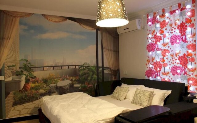 Romantic Town Theme Inn
