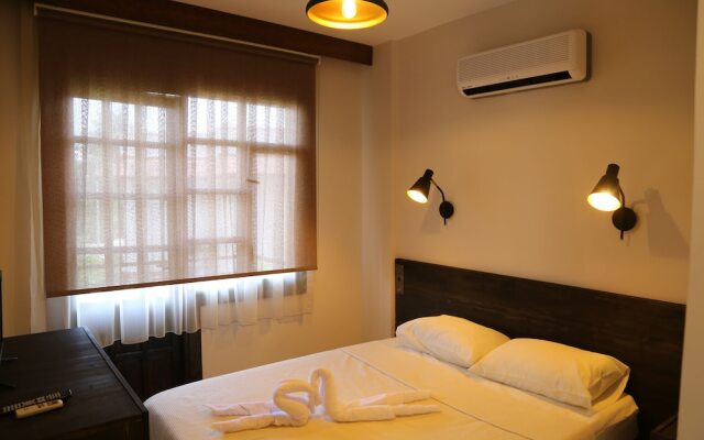 Derin Luxury Hotel
