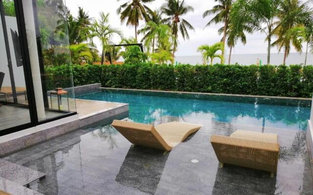 Tungtong Beach Villas