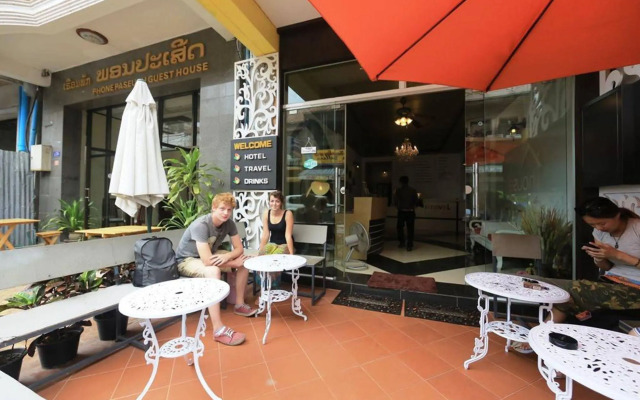 New iHouse Hotel - Hostel