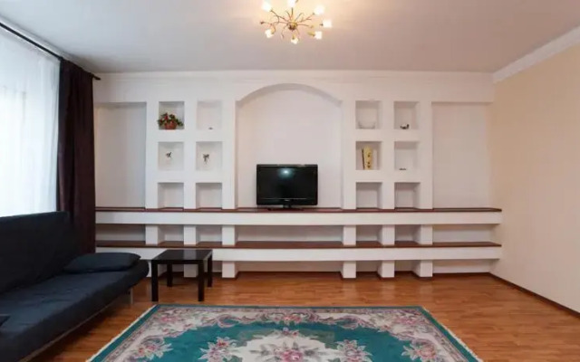 Apartment Complex Daudel 4
