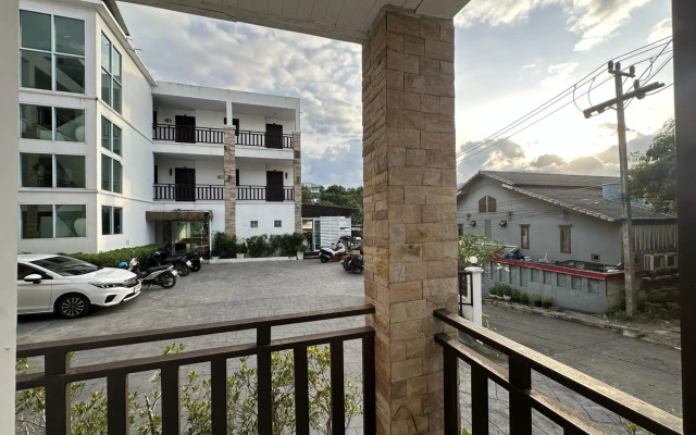 MM Hill Hotel