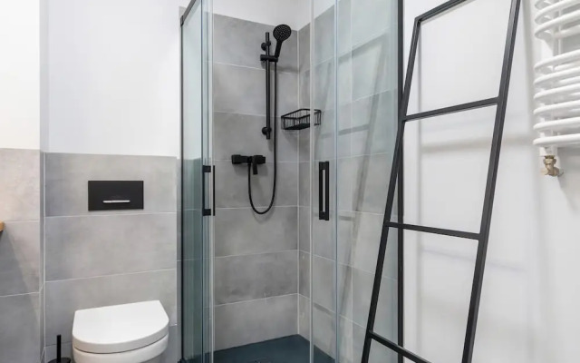Modern Apartments City Center by Renters