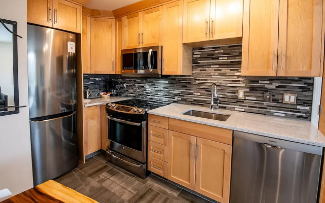 Timberline Lodges by Fernie Lodging Co