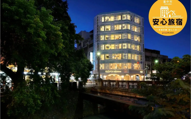 SSBHotel - Shin Sei Bashi