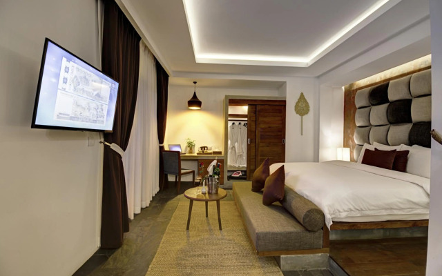 Solitaire Damnak Villa Hotel