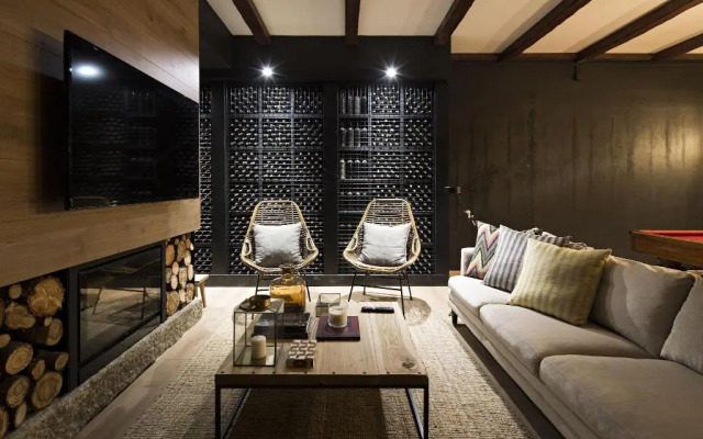 Quinta de S. Bernardo Winery & Farmhouse