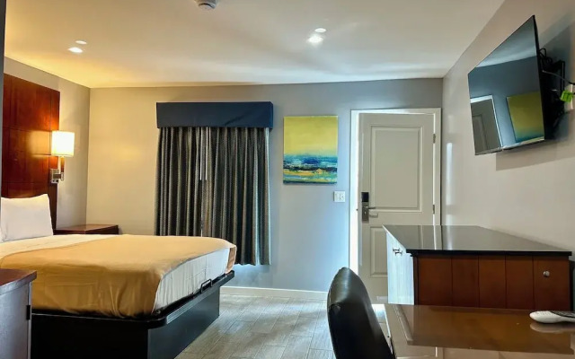 Oceanside Inn & Suites