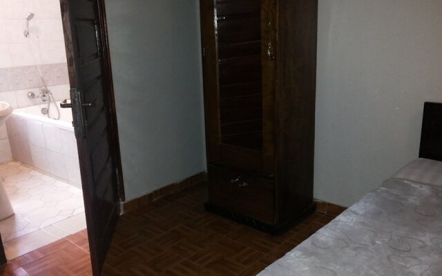Enro Hotel